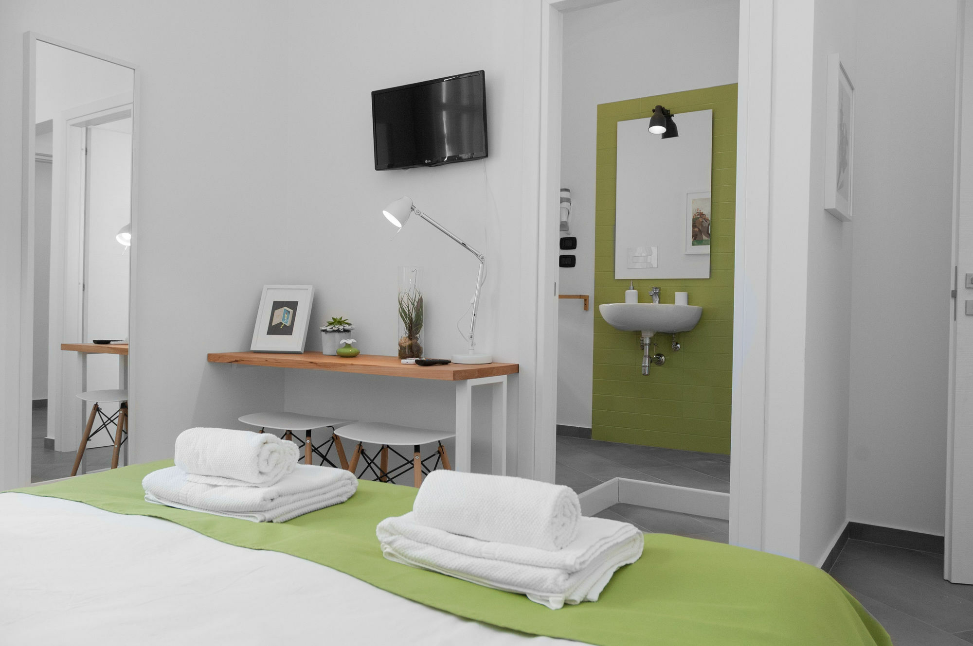 B&B Fuori Squadro - In Centro Con Terrazza Relax Vista Mare Reggio di Calabria Exteriör bild